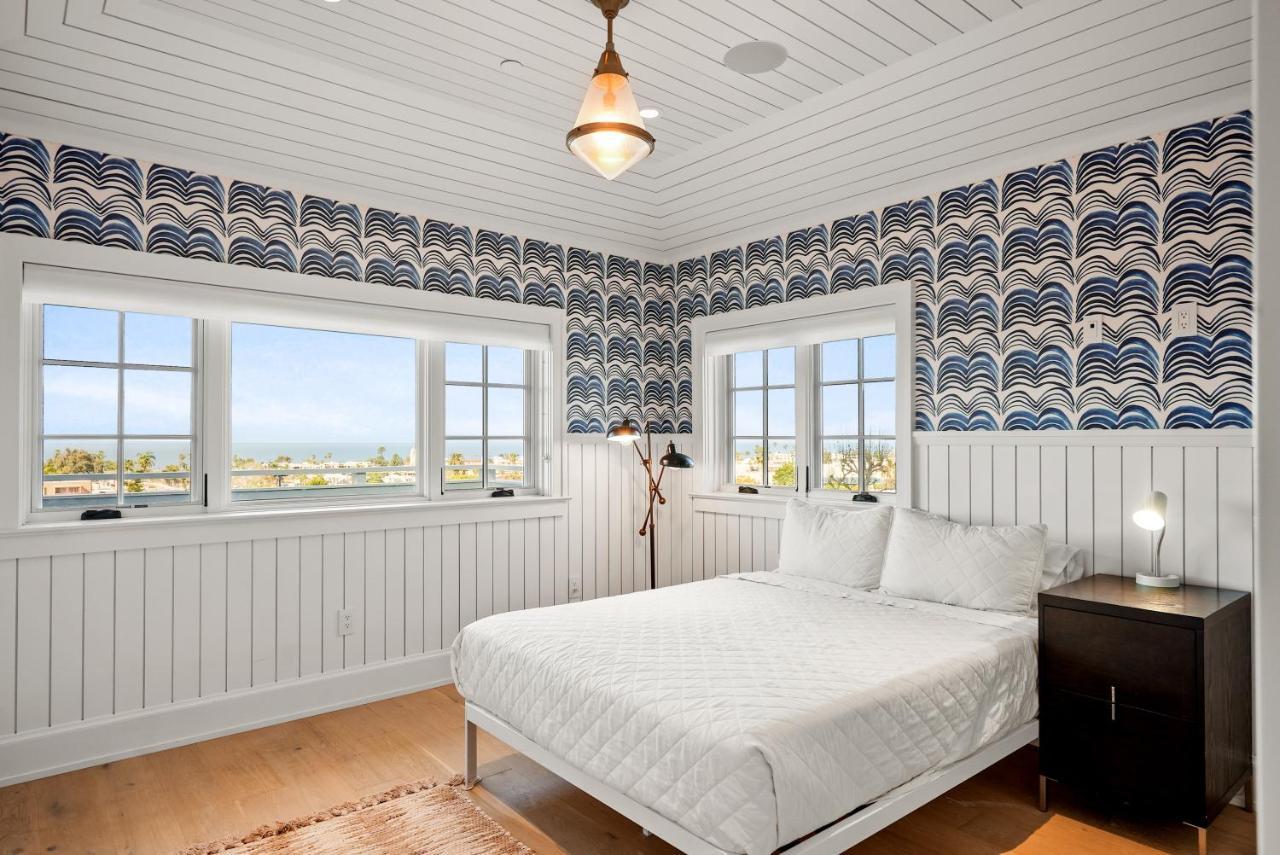 Cabrillo - Massive 7br La Jolla Estate Villa